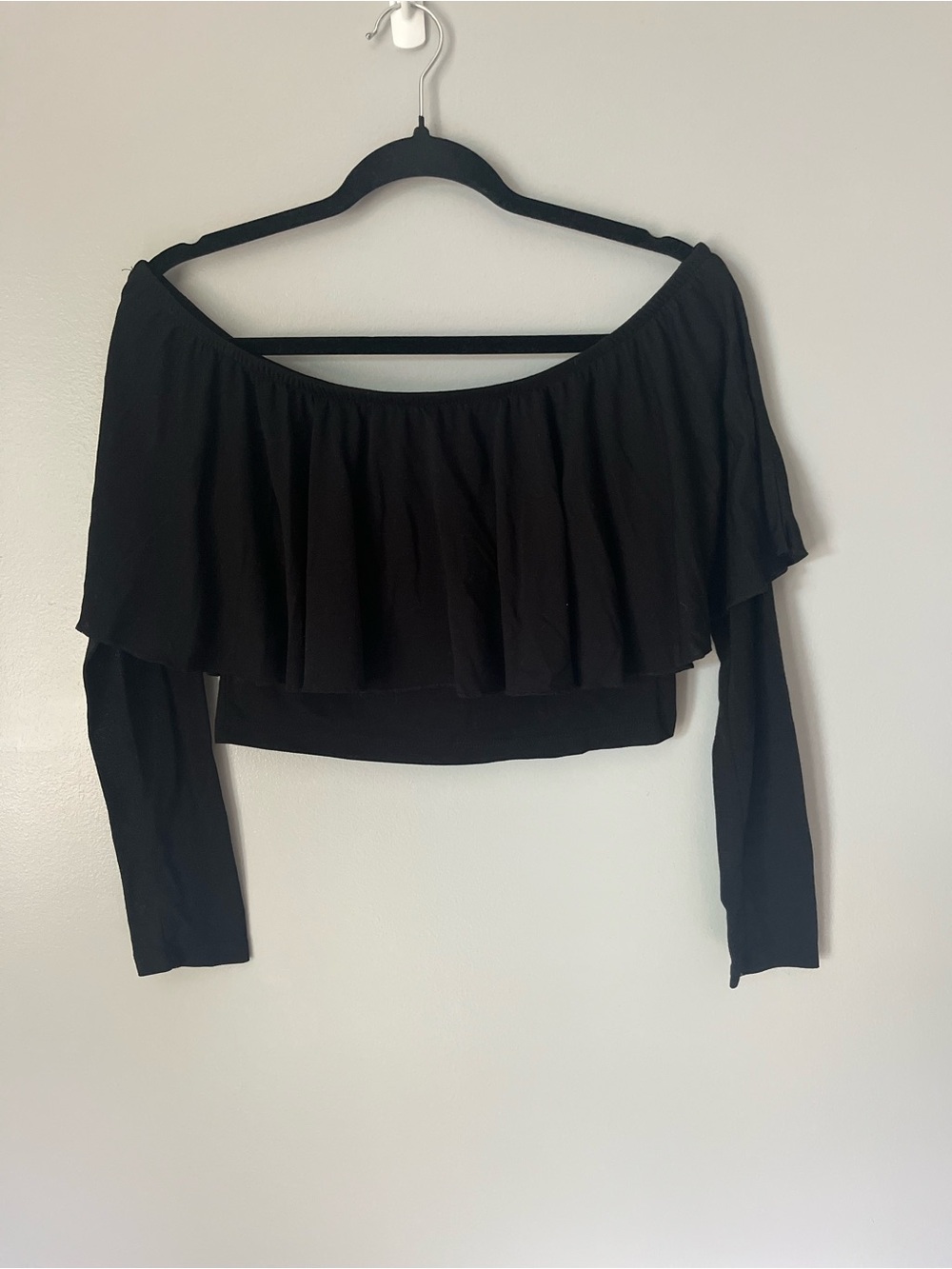 Forever 21 Black Off Shoulder Ruffle Crop Top Long Sleeve Size Large